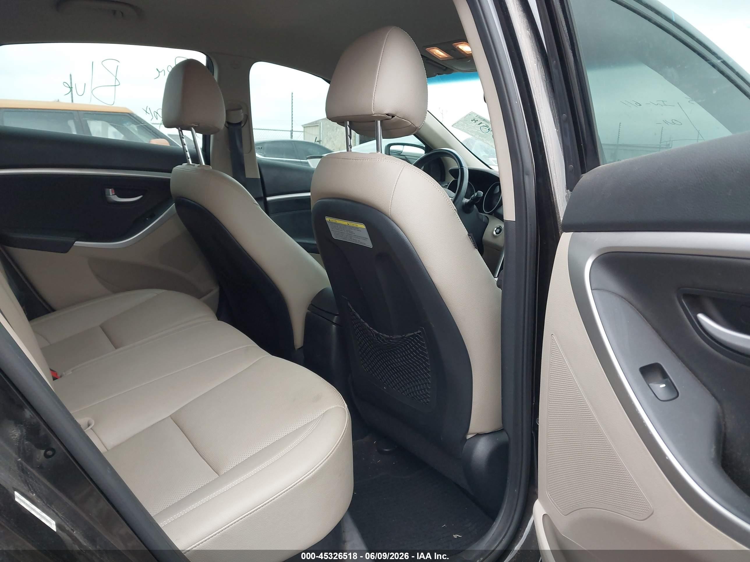 2014 Hyundai Elantra Gt   Black vin: KMHD35LHXEU217137