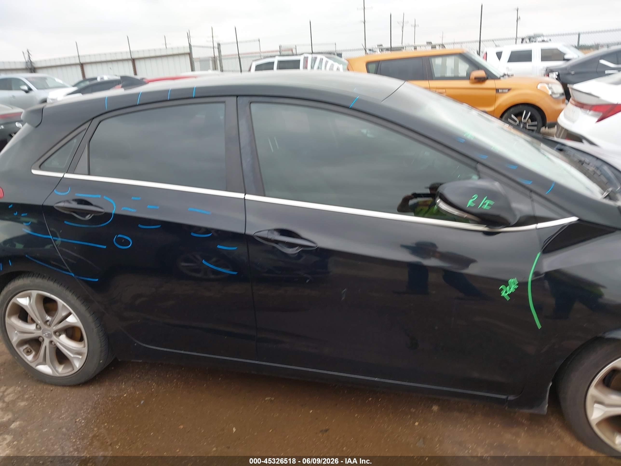 2014 Hyundai Elantra Gt   Black vin: KMHD35LHXEU217137