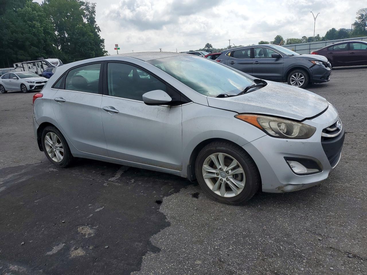 2015 Hyundai Elantra Gt Base Silver vin: KMHD35LHXFU236434