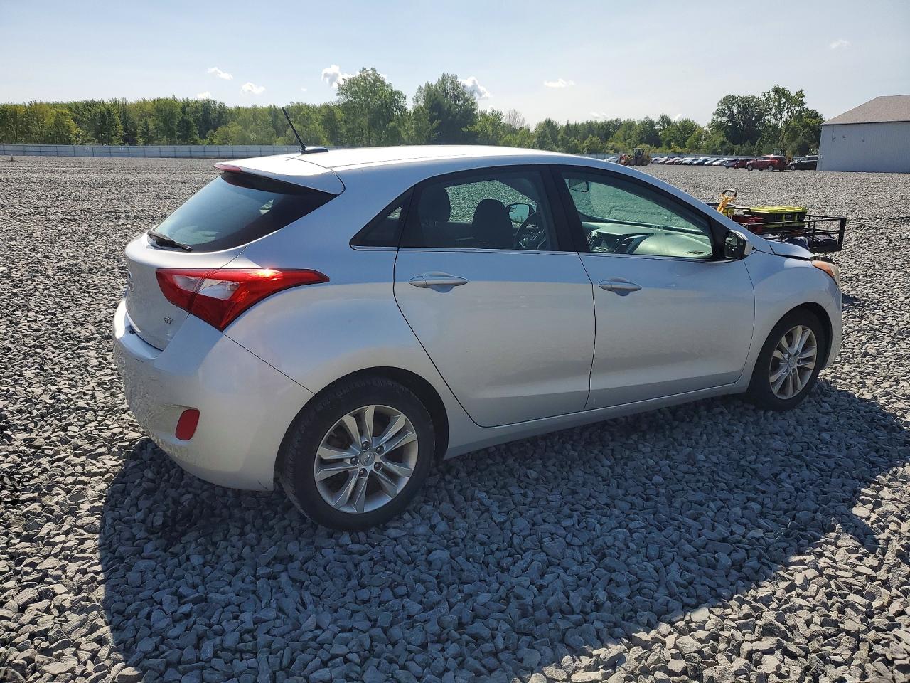 2015 Hyundai Elantra Gt Base Silver vin: KMHD35LHXFU237387