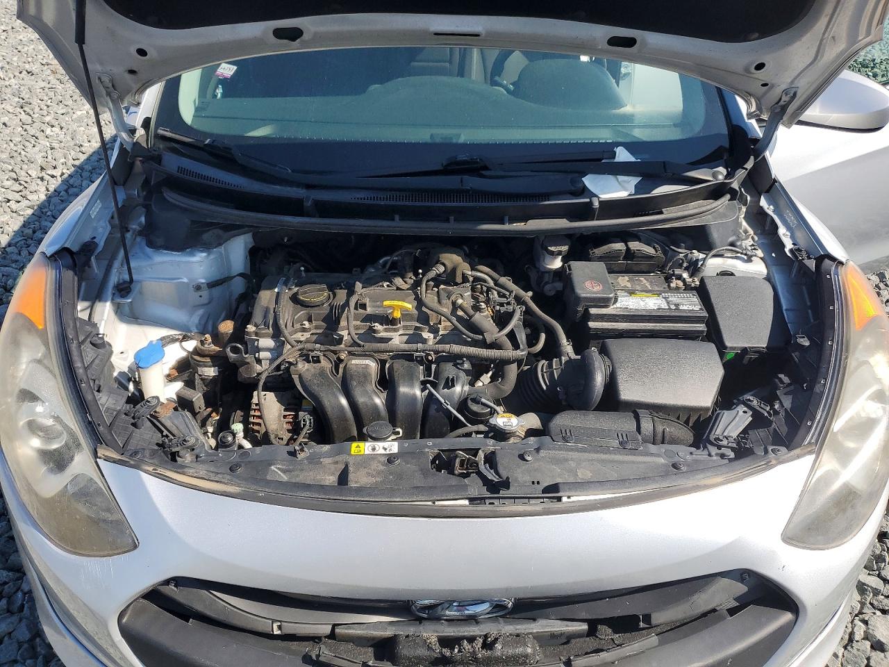 2015 Hyundai Elantra Gt Base Silver vin: KMHD35LHXFU237387
