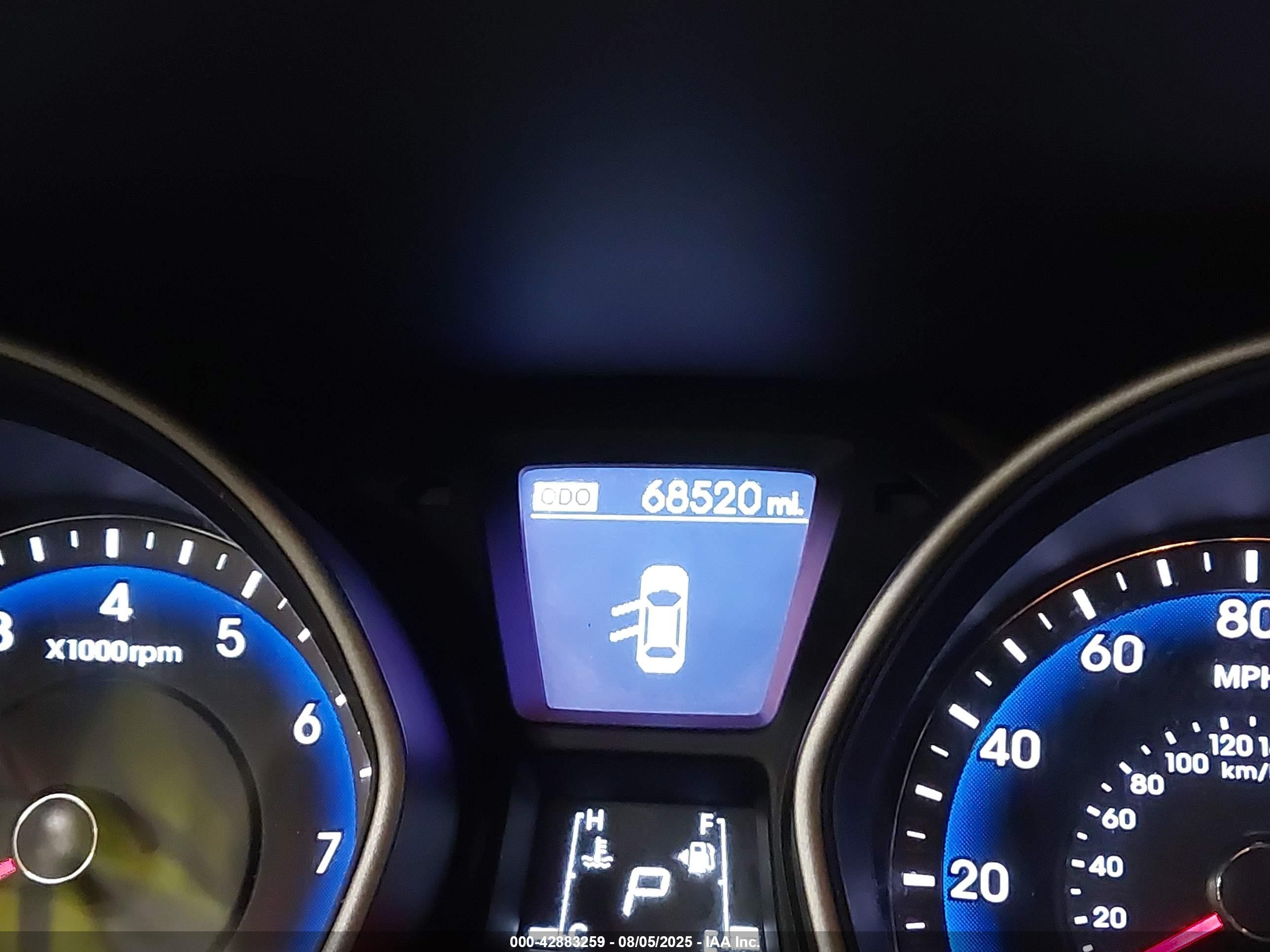 2017 Hyundai Elantra Gt   Серебряный vin: KMHD35LHXHU359864
