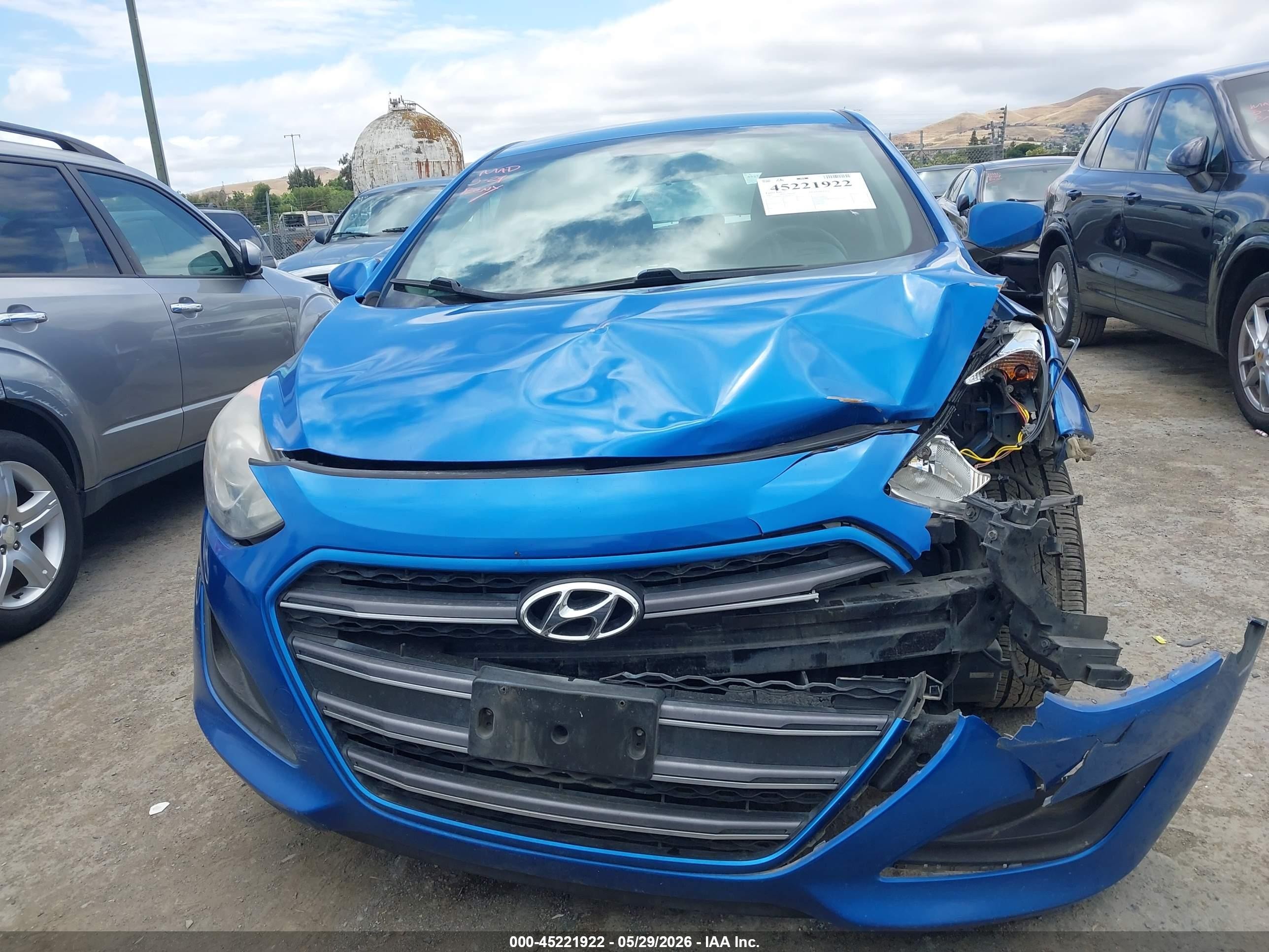 2017 Hyundai Elantra Gt   Синий vin: KMHD35LHXHU361730