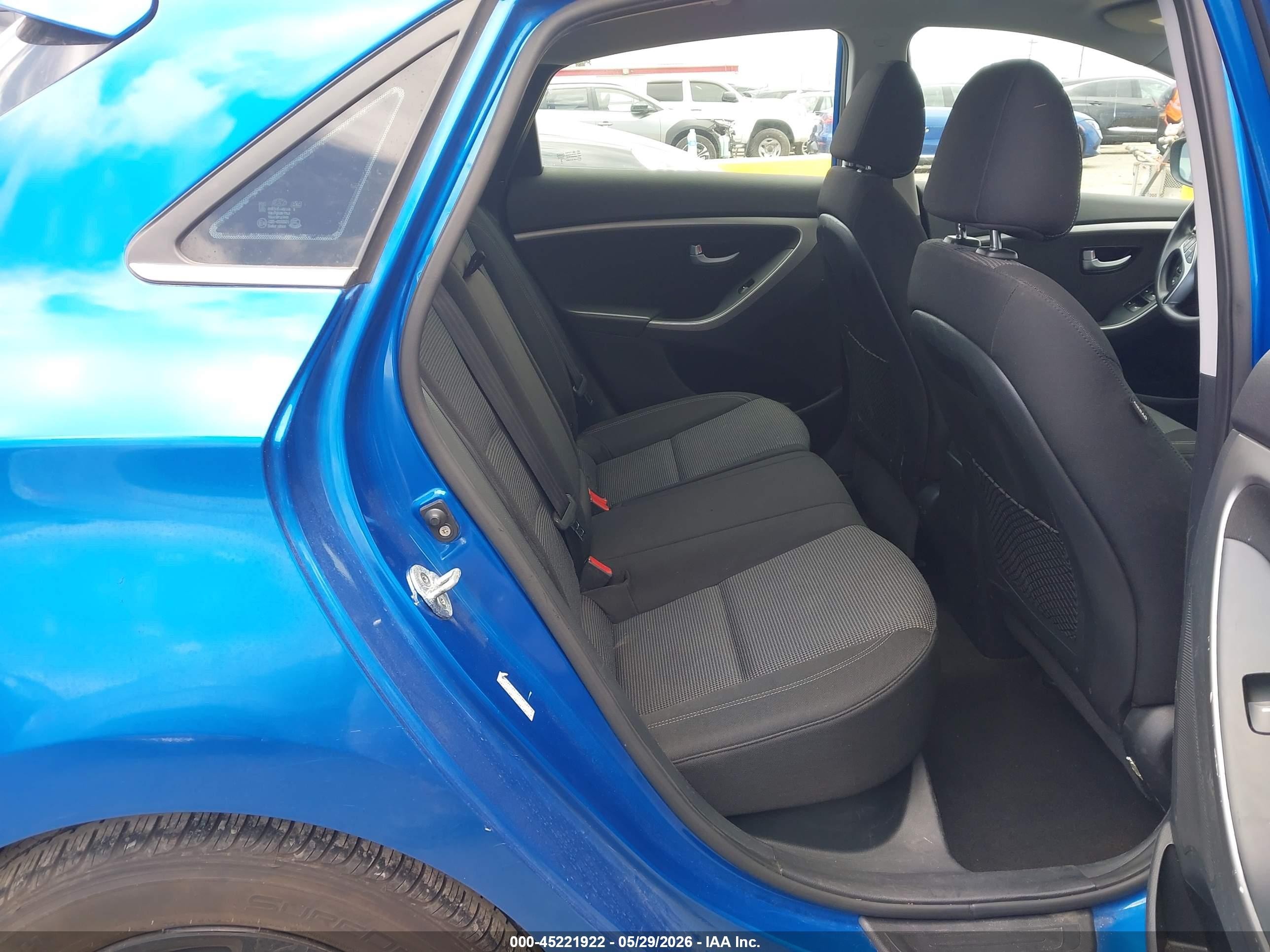 2017 Hyundai Elantra Gt   Синий vin: KMHD35LHXHU361730