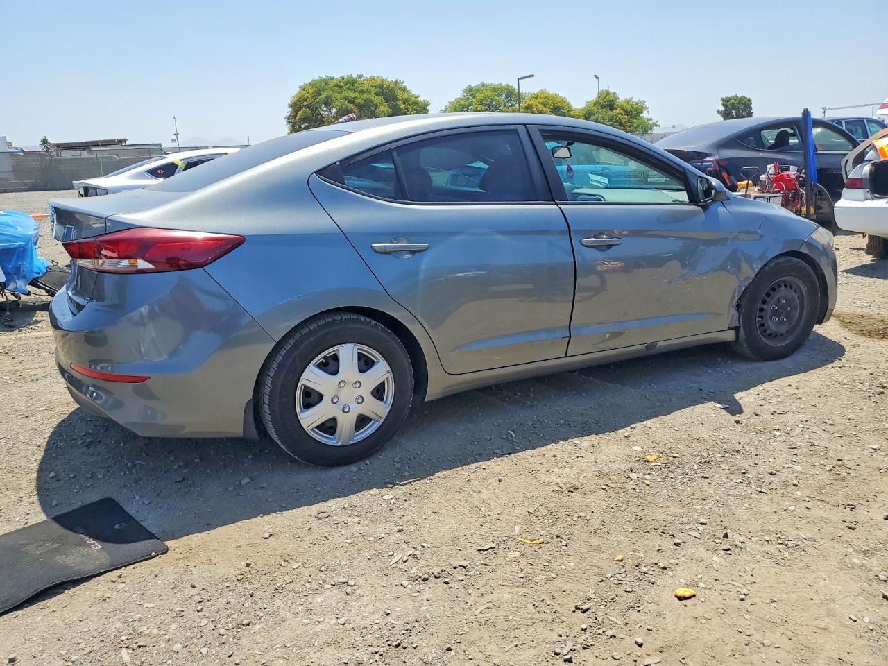 2018 Hyundai Elantra Se Серый vin: KMHD74LF1JU631804