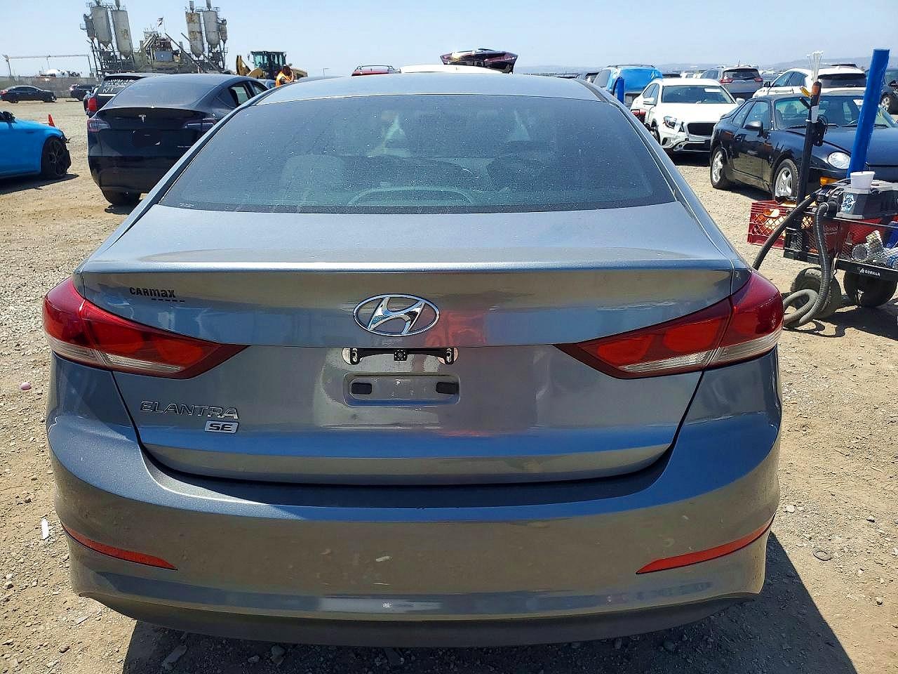 2018 Hyundai Elantra Se Серый vin: KMHD74LF1JU631804