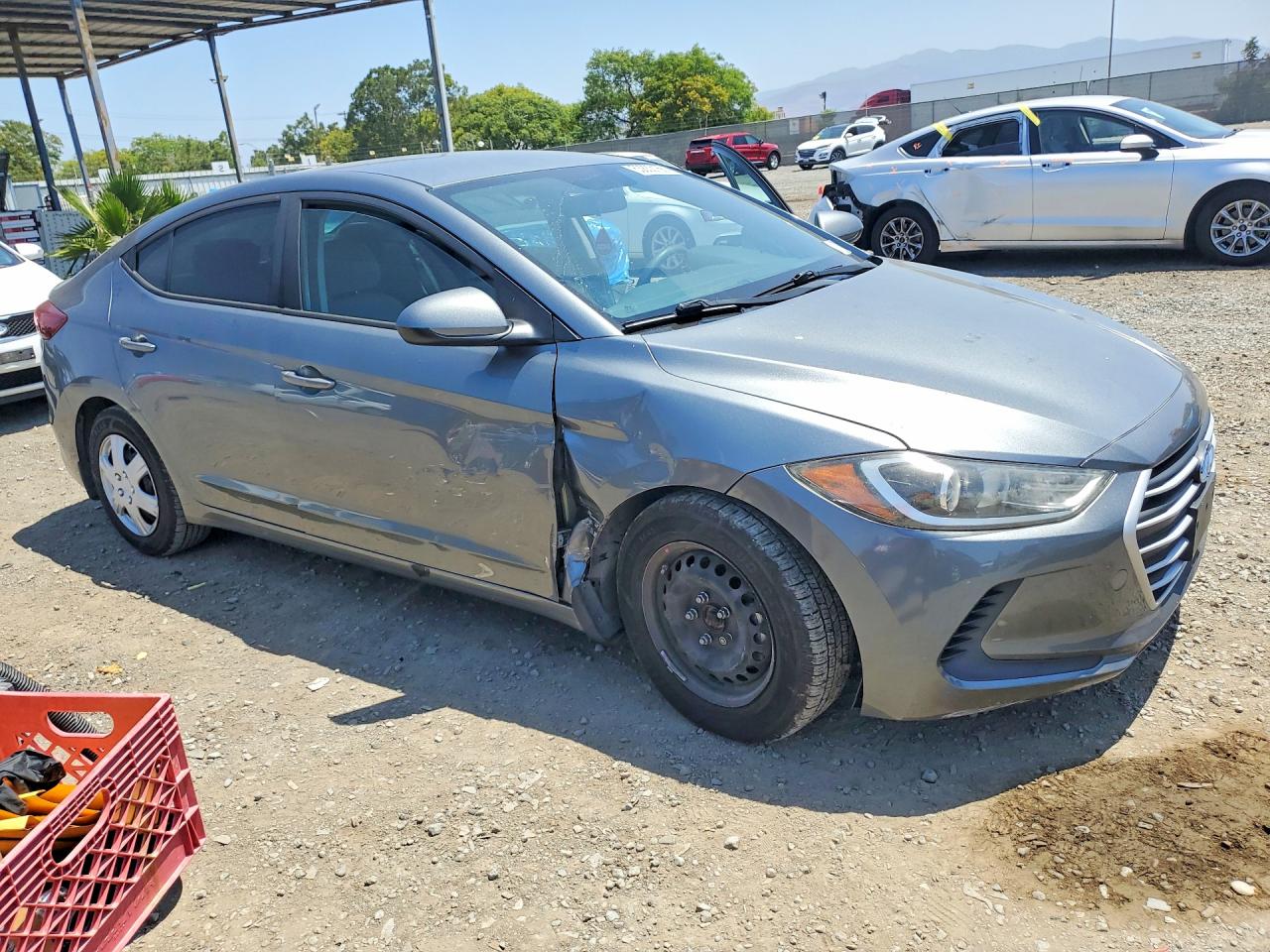 2018 Hyundai Elantra Se Серый vin: KMHD74LF1JU631804