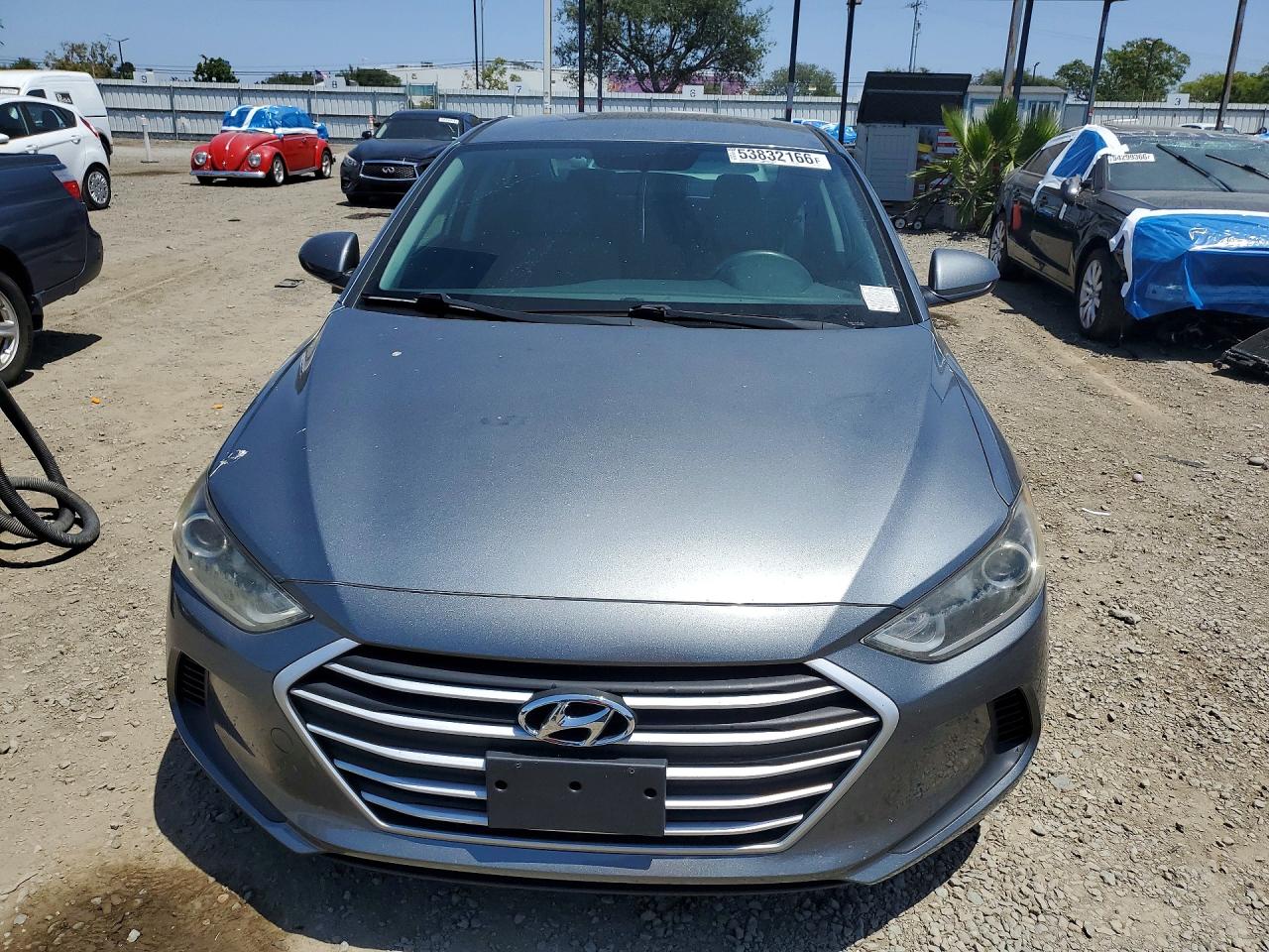 2018 Hyundai Elantra Se Серый vin: KMHD74LF1JU631804