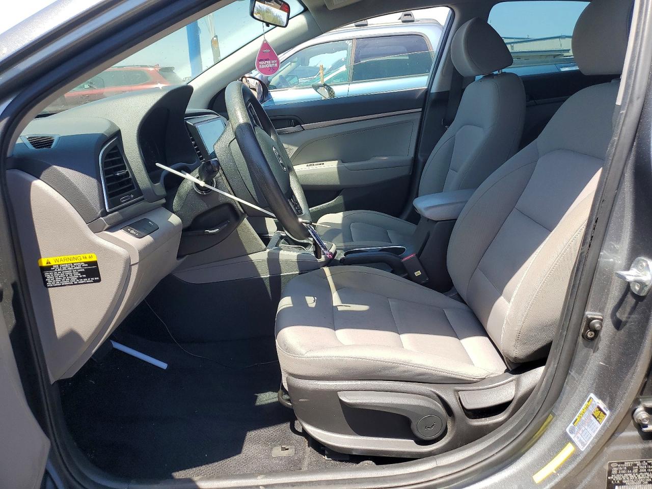 2018 Hyundai Elantra Se Серый vin: KMHD74LF1JU631804