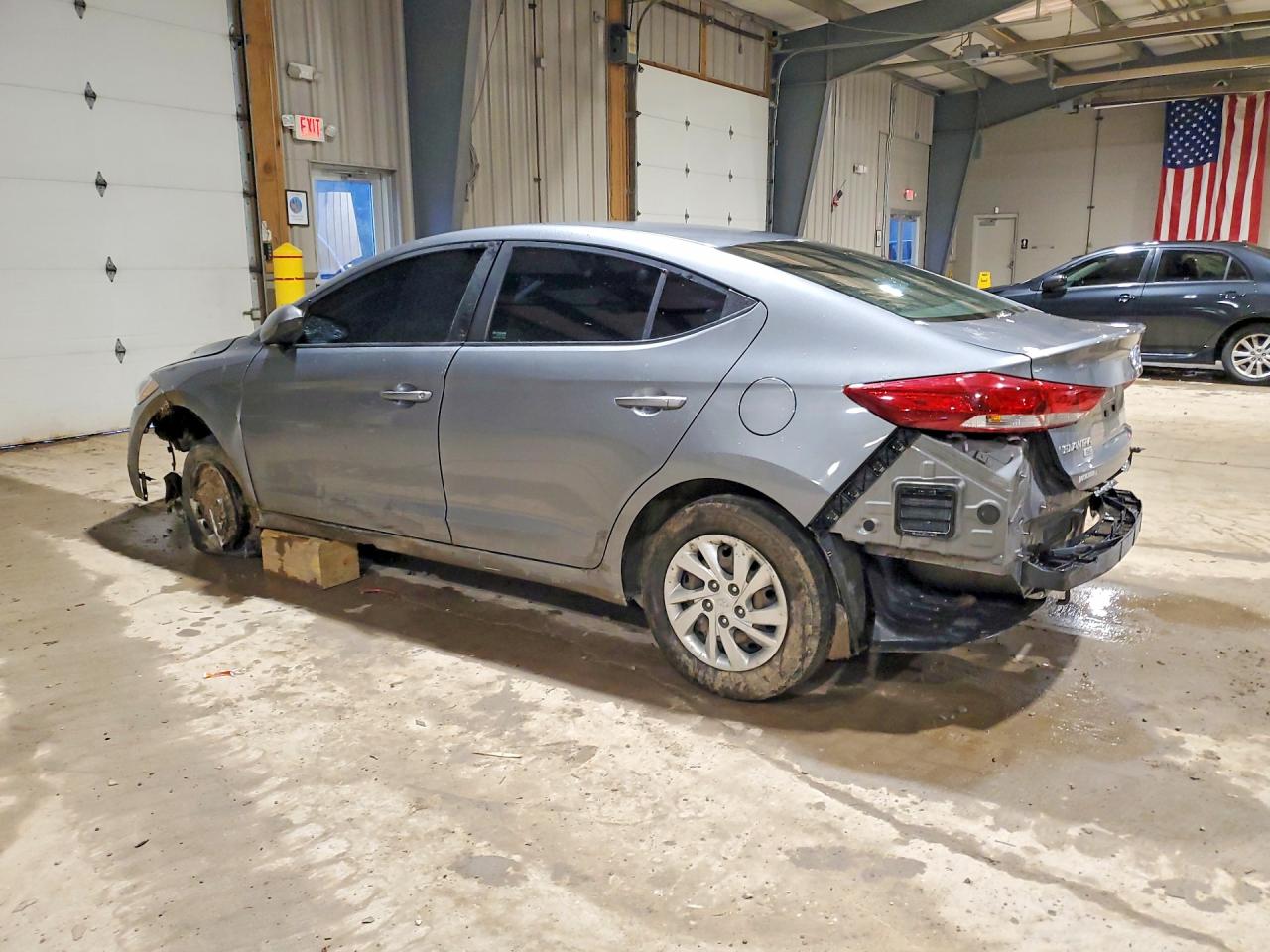 2018 Hyundai Elantra Se Silver vin: KMHD74LF2JU580944