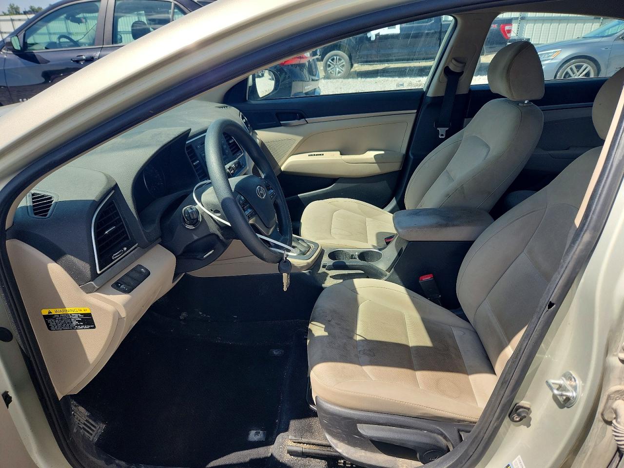 2017 Hyundai Elantra Se Gold vin: KMHD74LF3HU362568