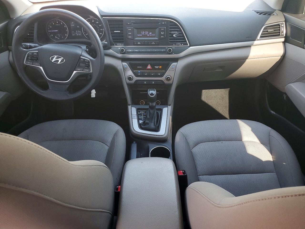 2017 Hyundai Elantra Se Silver vin: KMHD74LF3HU376549