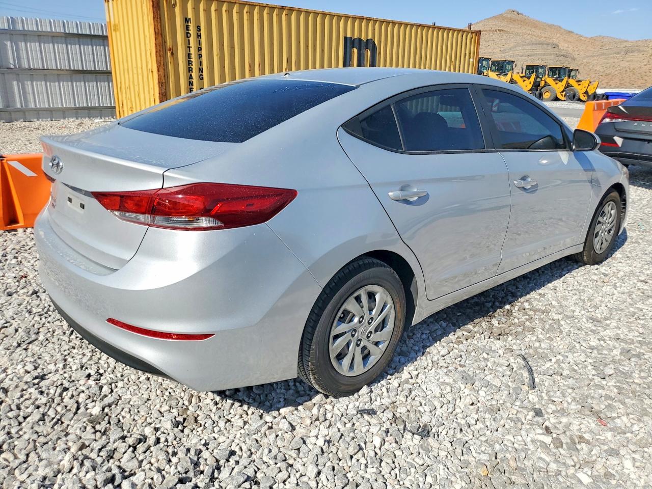 2017 Hyundai Elantra Se Silver vin: KMHD74LF3HU376549