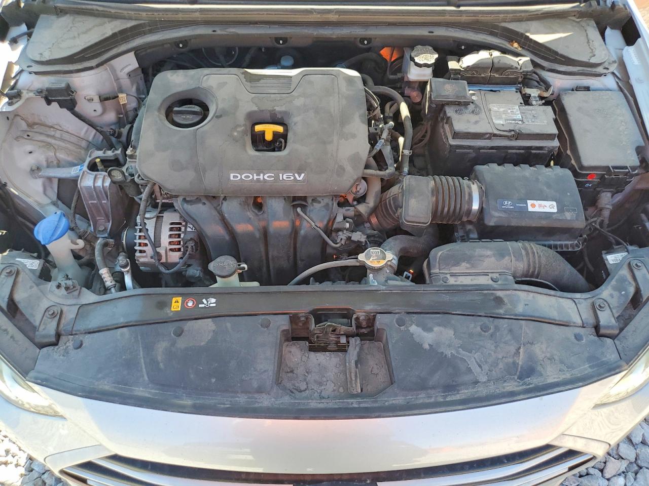2017 Hyundai Elantra Se Silver vin: KMHD74LF3HU376549