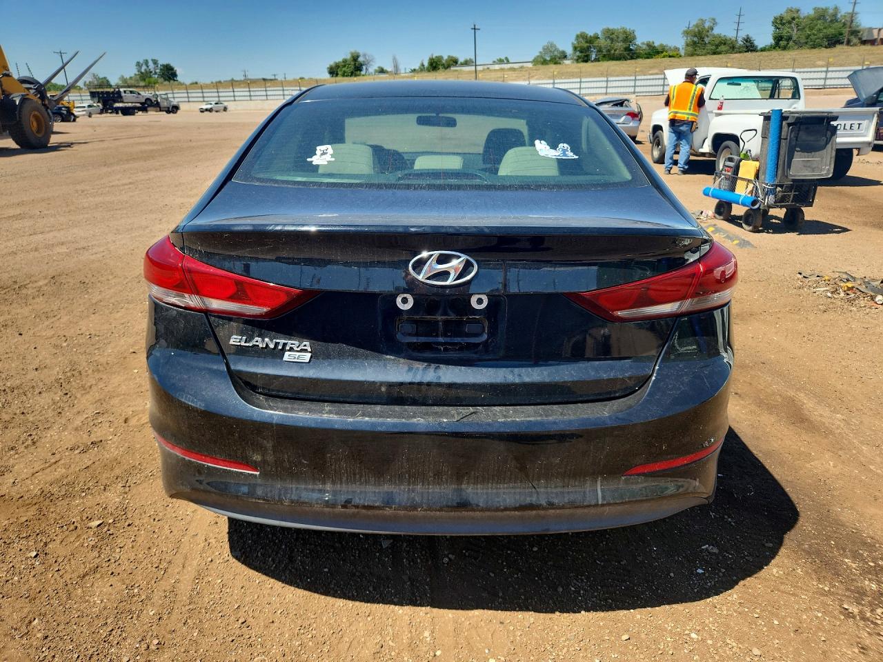 2018 Hyundai Elantra Se Black vin: KMHD74LF3JU452244