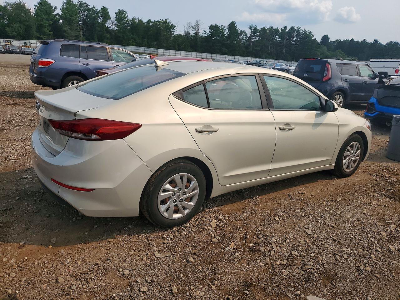 2017 Hyundai Elantra Se Бежевый vin: KMHD74LF4HU380156