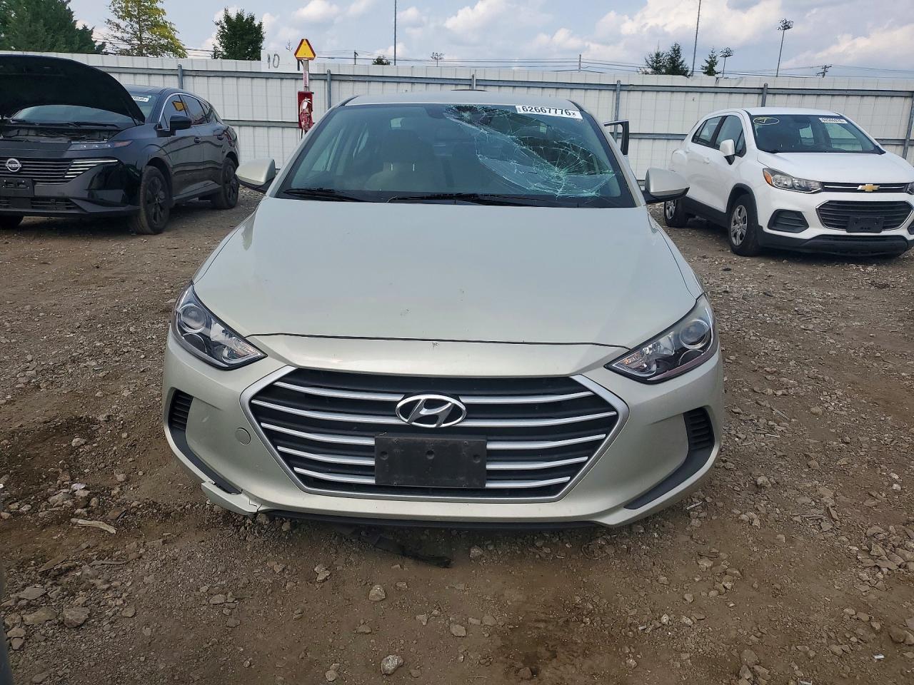2017 Hyundai Elantra Se Бежевый vin: KMHD74LF4HU380156