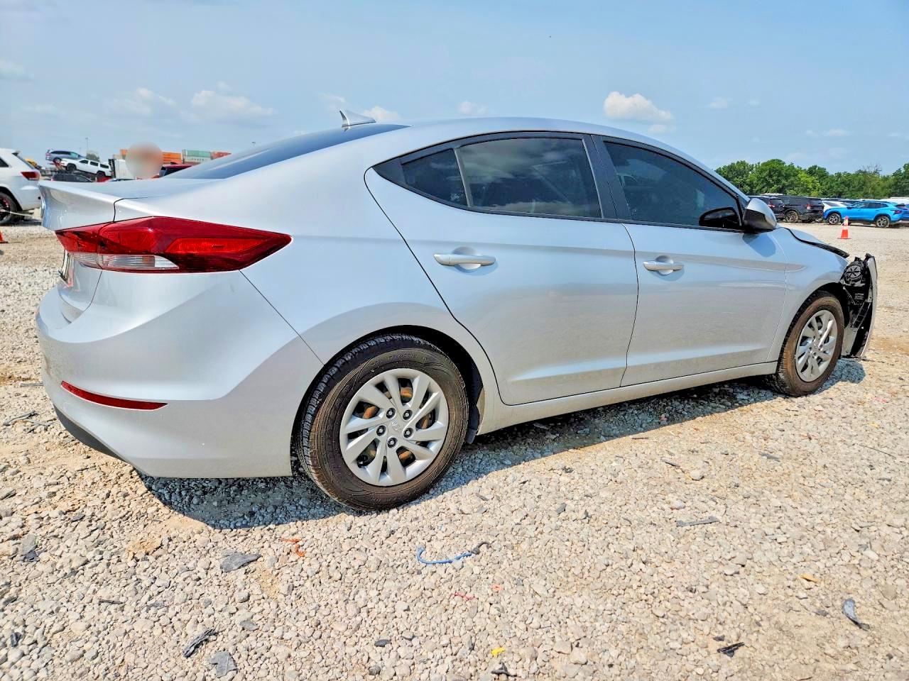 2017 Hyundai Elantra Se Silver vin: KMHD74LF4HU423605