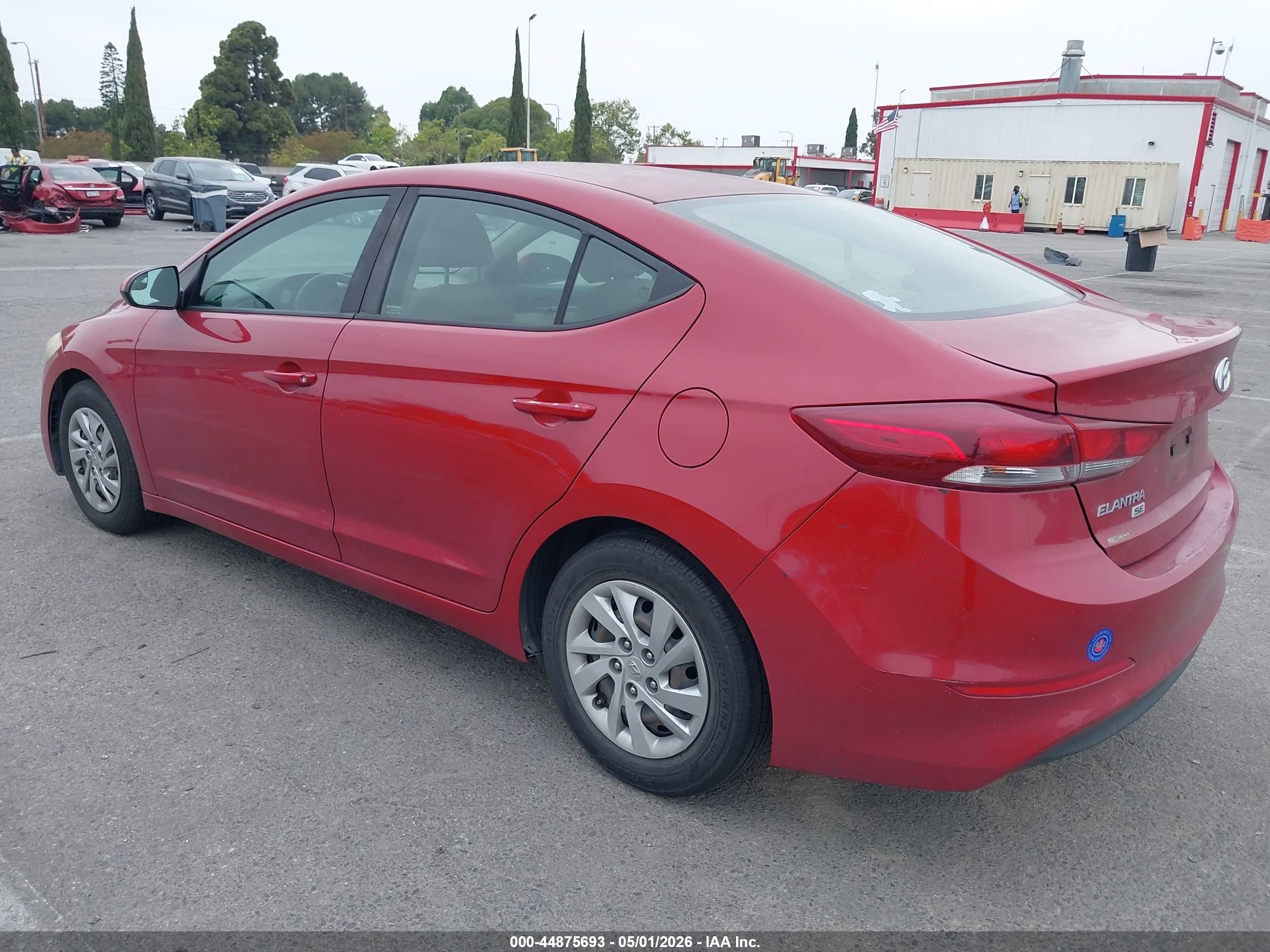 2018 Hyundai Elantra Se Red vin: KMHD74LF4JU607416