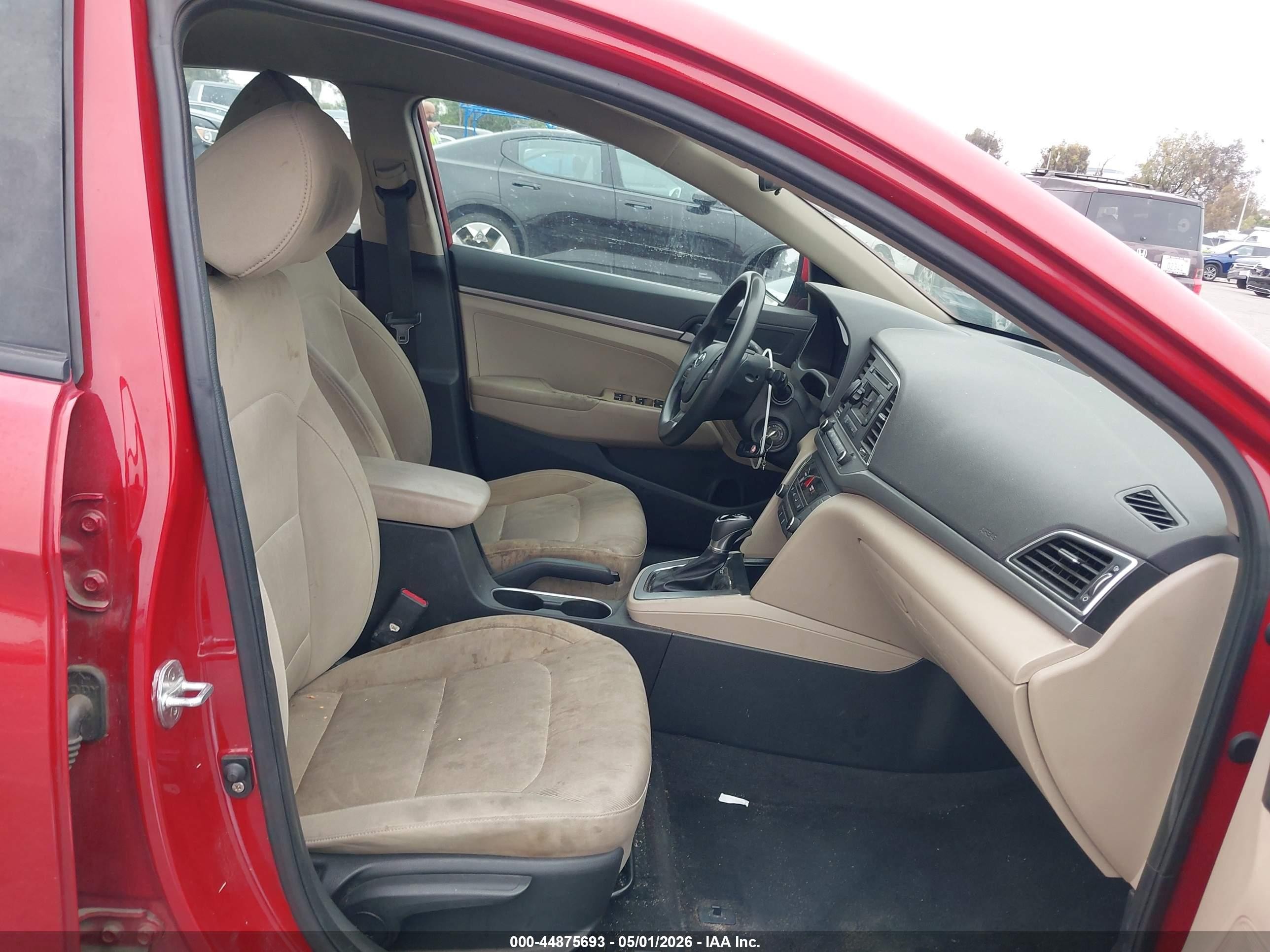 2018 Hyundai Elantra Se Red vin: KMHD74LF4JU607416