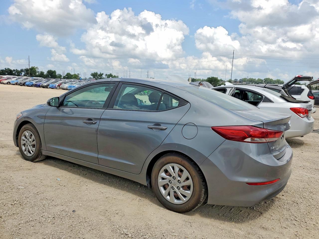 2017 Hyundai Elantra Se Серый vin: KMHD74LF5HU119988