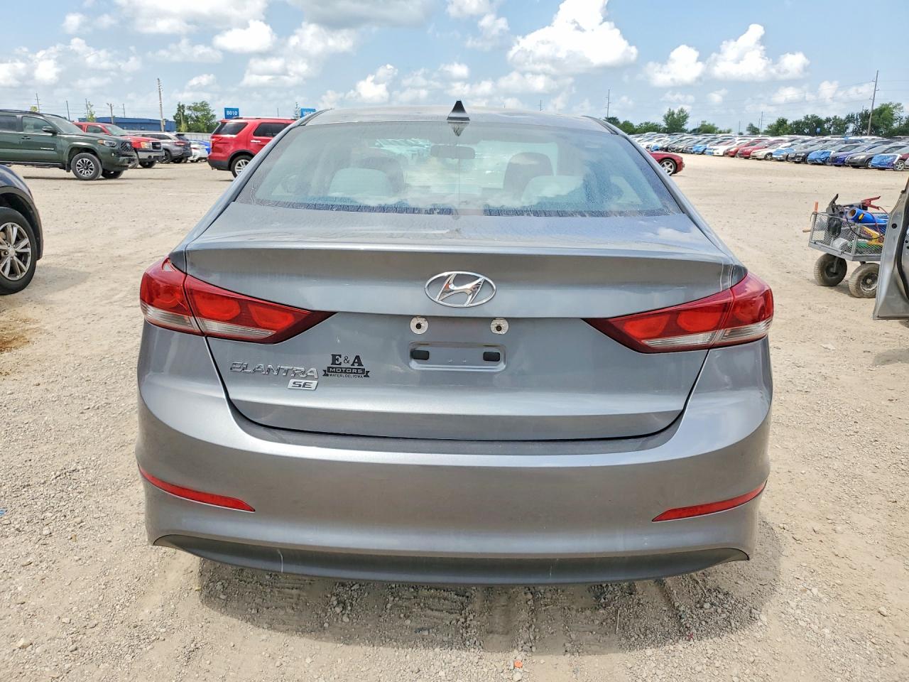 2017 Hyundai Elantra Se Серый vin: KMHD74LF5HU119988