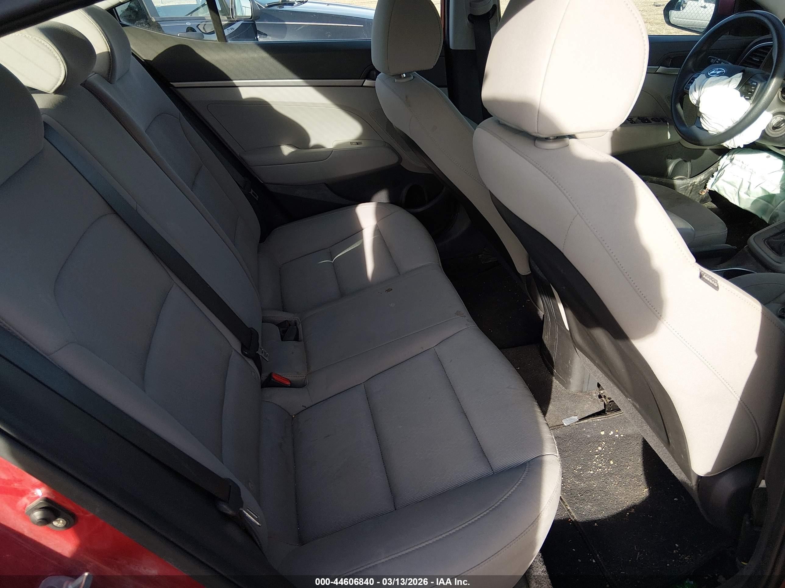 2018 Hyundai Elantra Se Красный vin: KMHD74LF5JU449569
