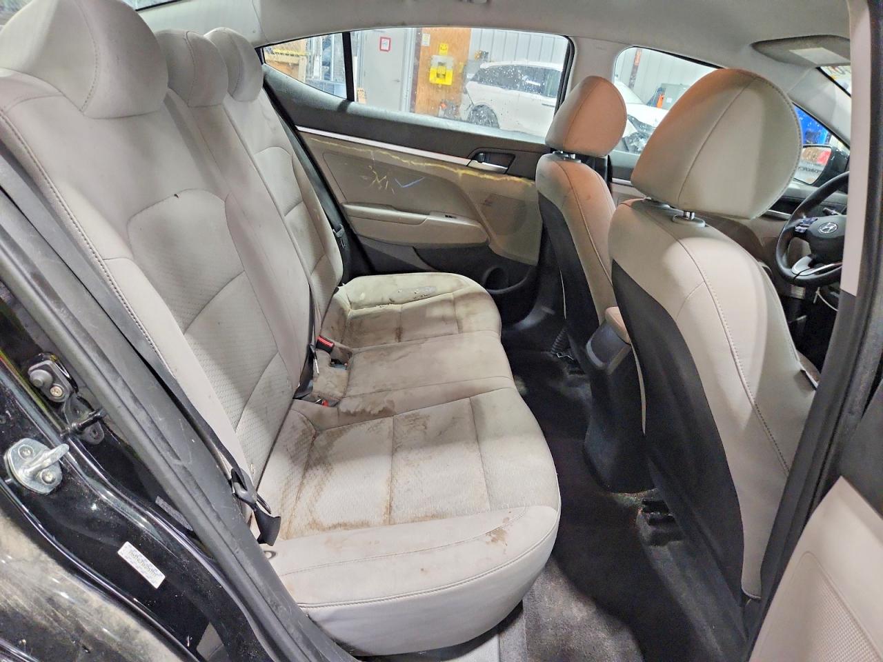 2019 Hyundai Elantra Se Black vin: KMHD74LF5KU757777