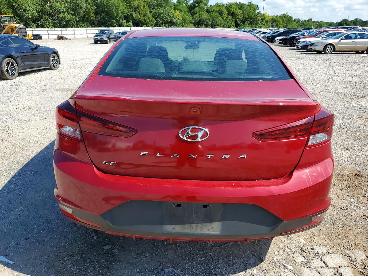 2020 Hyundai Elantra Se Red vin: KMHD74LF5LU002047