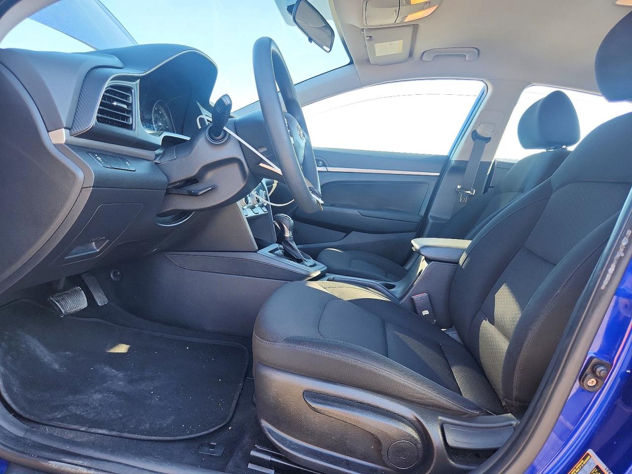 2020 Hyundai Elantra Se Blue vin: KMHD74LF6LU001828