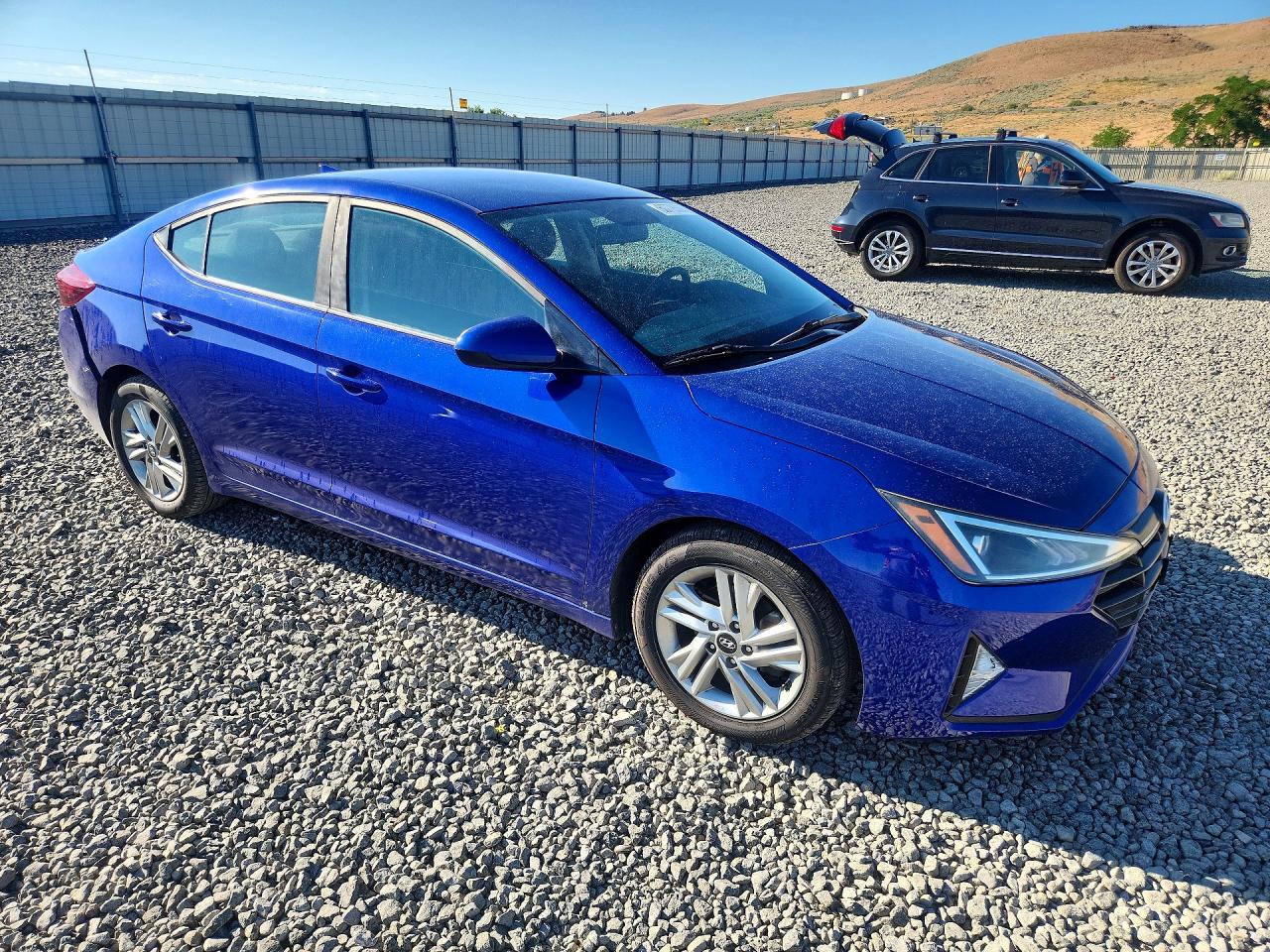 2020 Hyundai Elantra Se Blue vin: KMHD74LF6LU001828