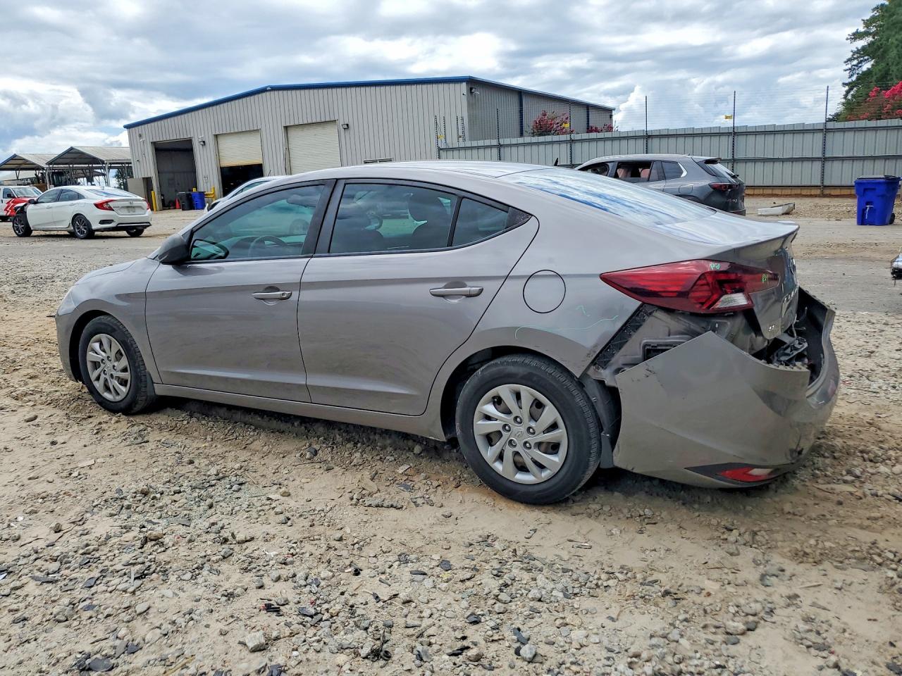 2020 Hyundai Elantra Se Gray vin: KMHD74LF6LU915366