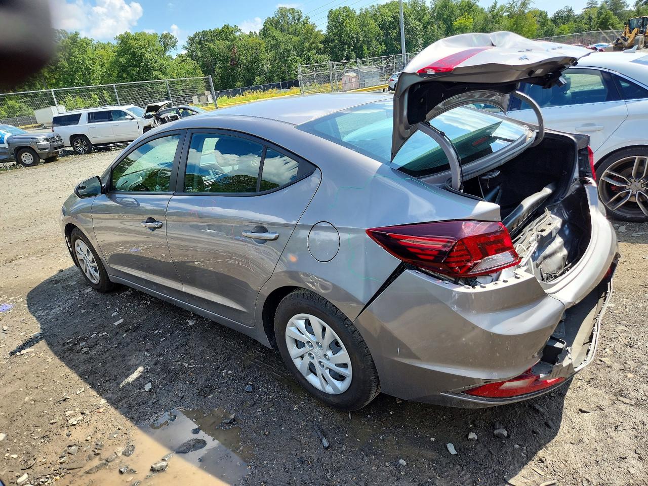2020 Hyundai Elantra Se Gray vin: KMHD74LF7LU106149