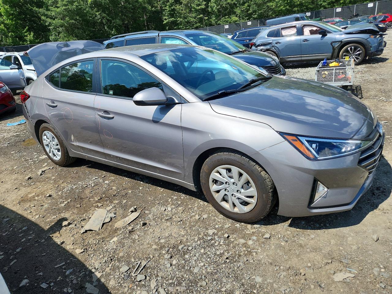 2020 Hyundai Elantra Se Gray vin: KMHD74LF7LU106149