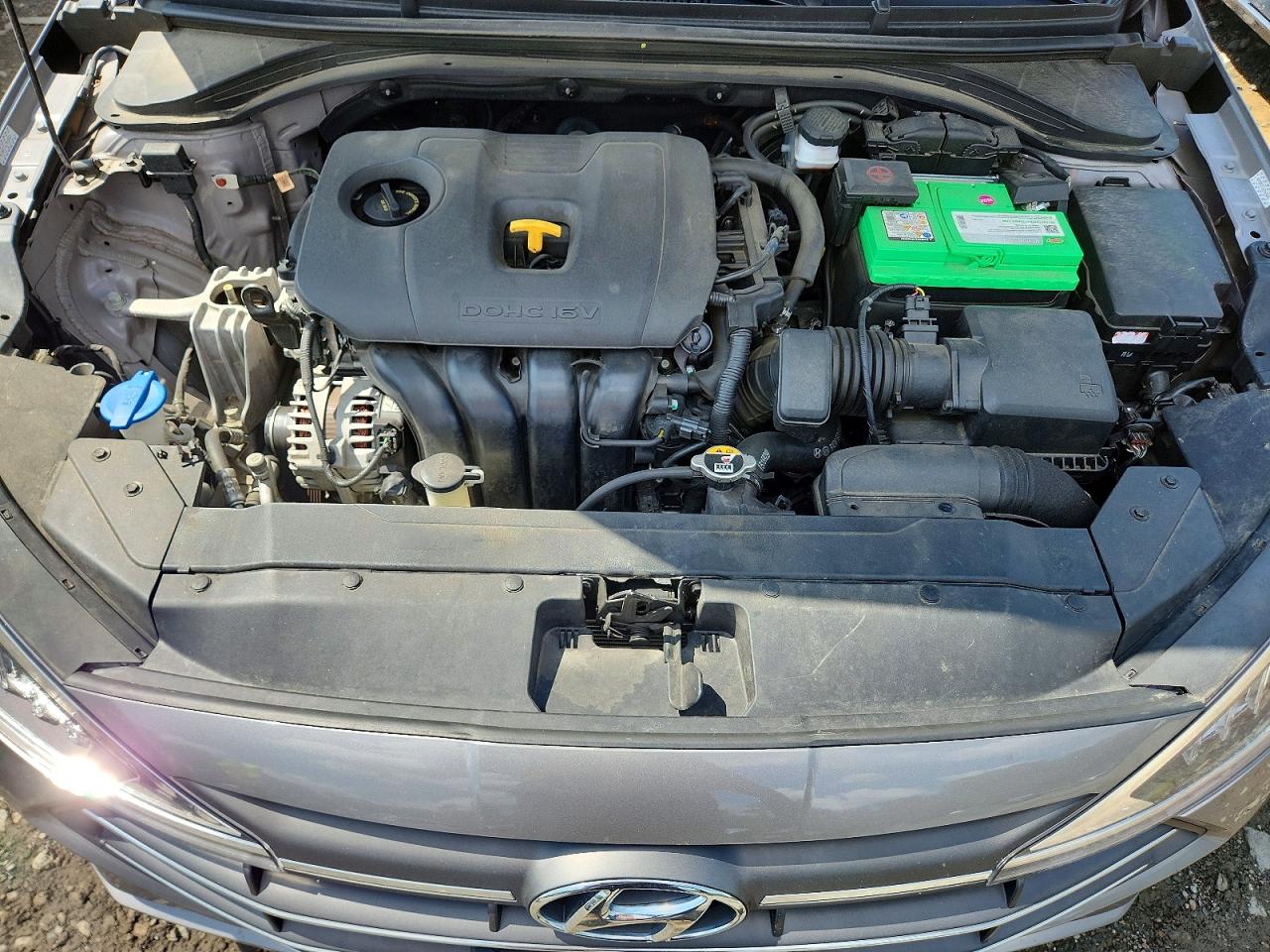 2020 Hyundai Elantra Se Gray vin: KMHD74LF7LU106149