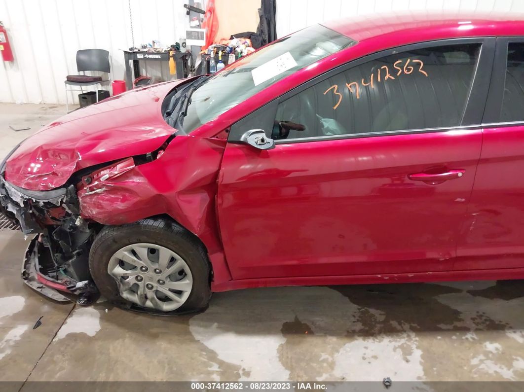 2020 Hyundai Elantra Se Red vin: KMHD74LF7LU947632
