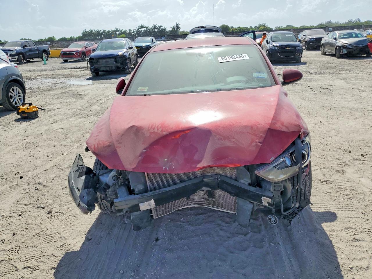 2017 Hyundai Elantra Se Red vin: KMHD74LF8HU364977