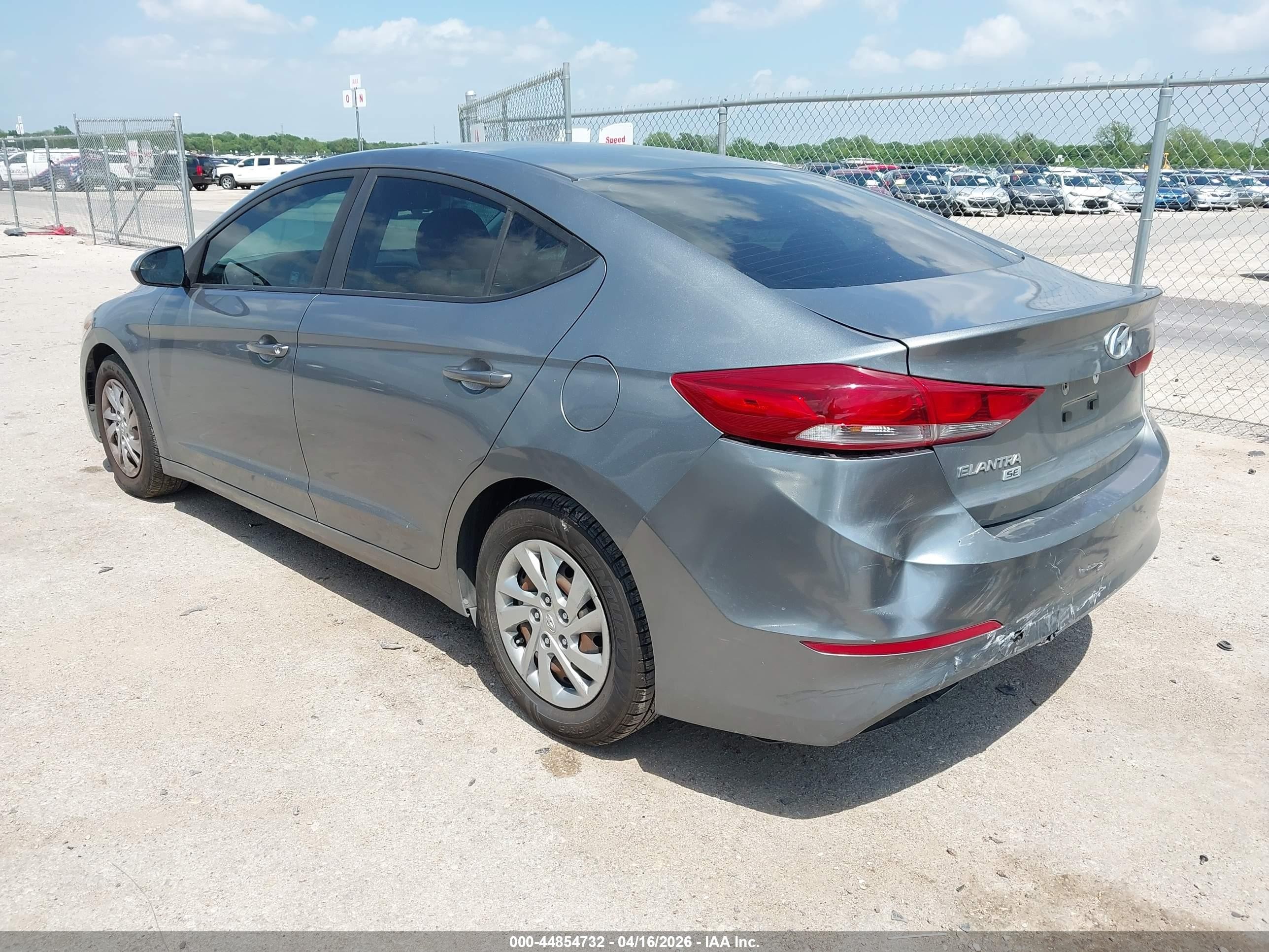 2018 Hyundai Elantra Se Gray vin: KMHD74LF8JU523731