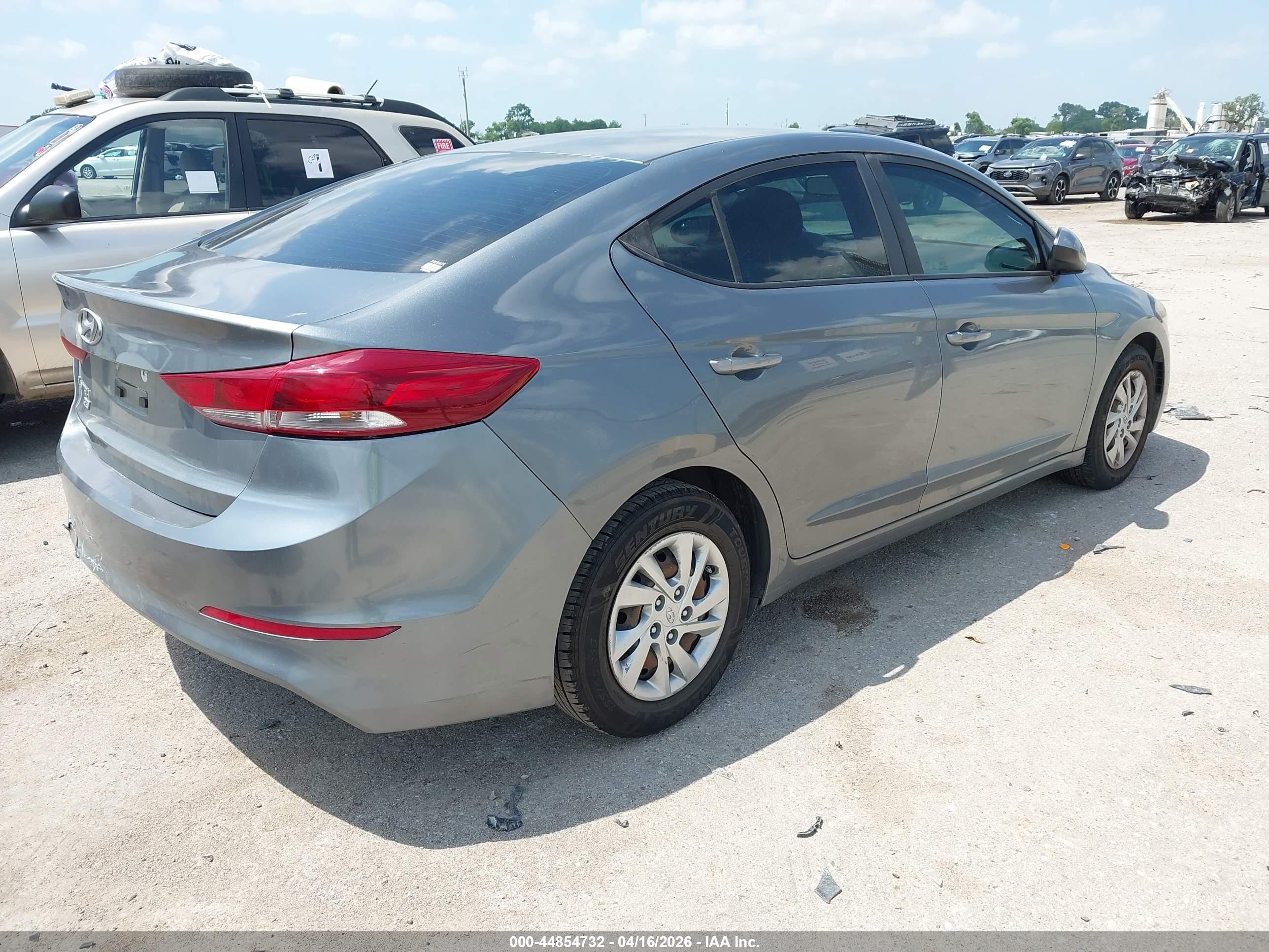 2018 Hyundai Elantra Se Gray vin: KMHD74LF8JU523731