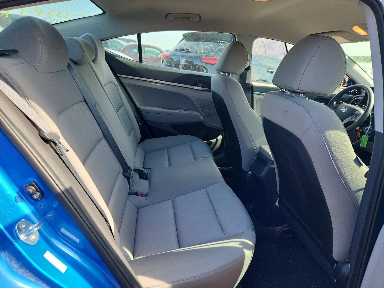 2017 Hyundai Elantra Se Blue vin: KMHD74LF9HU353728