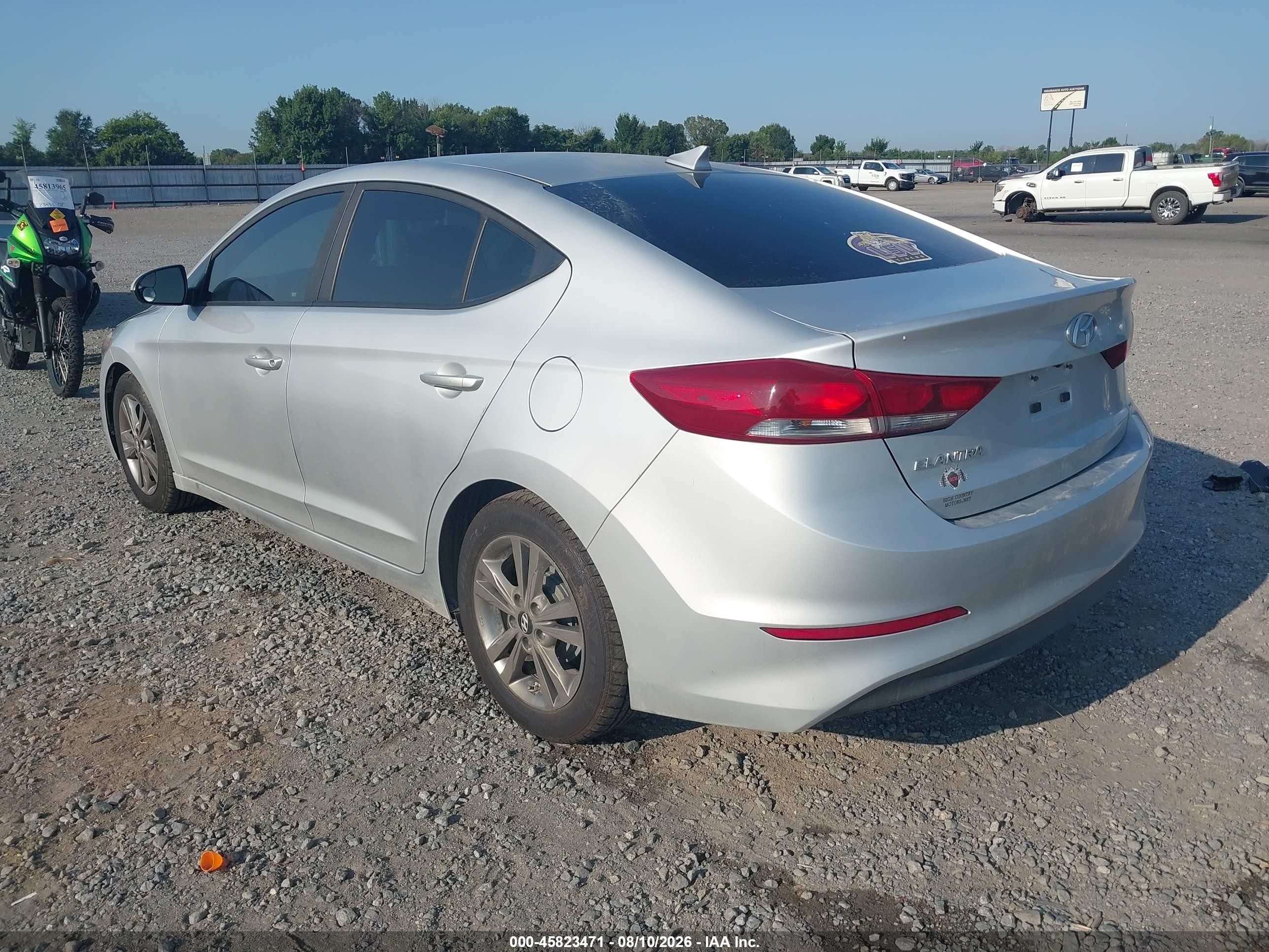 2017 Hyundai Elantra Se Silver vin: KMHD84LF0HU071975