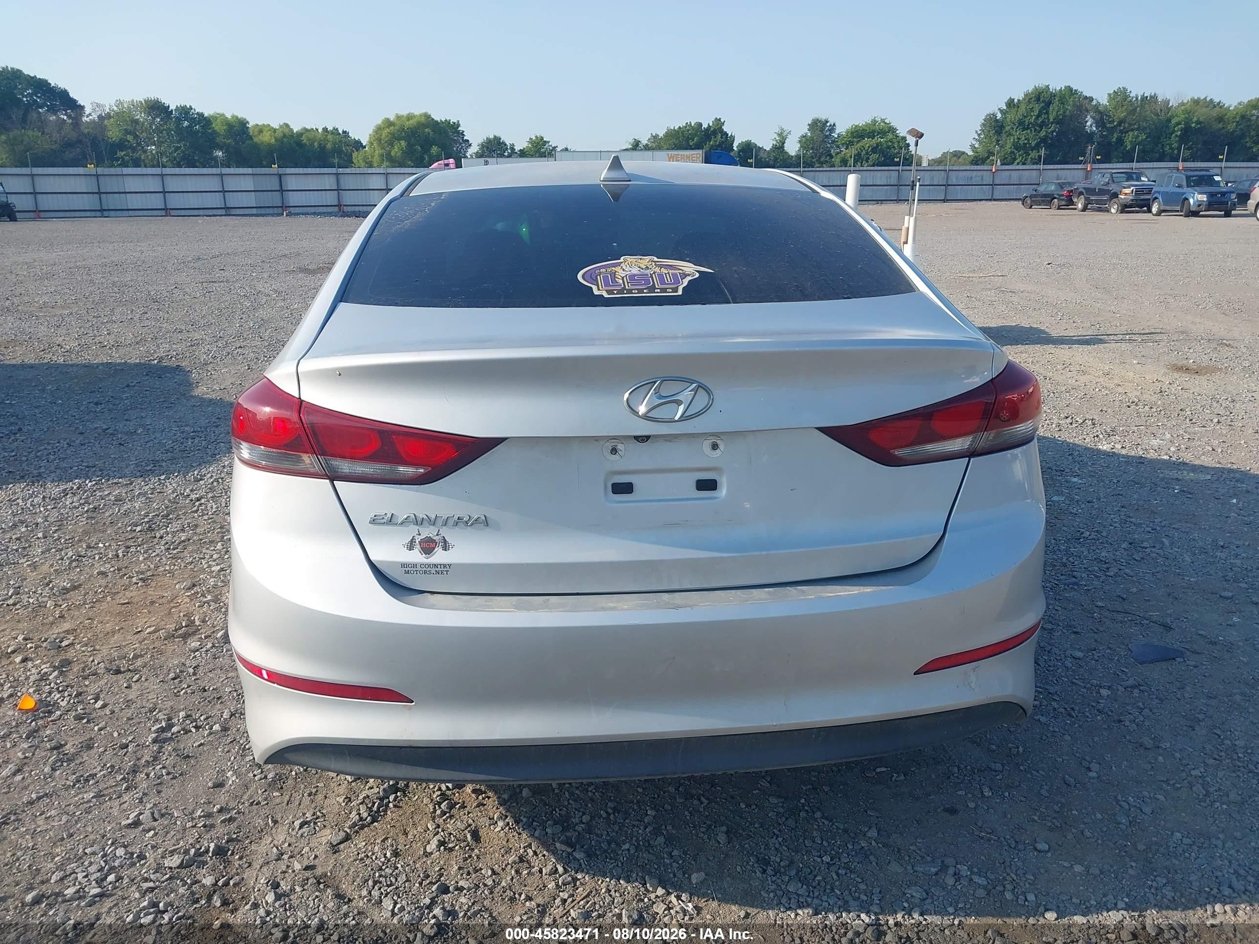 2017 Hyundai Elantra Se Silver vin: KMHD84LF0HU071975
