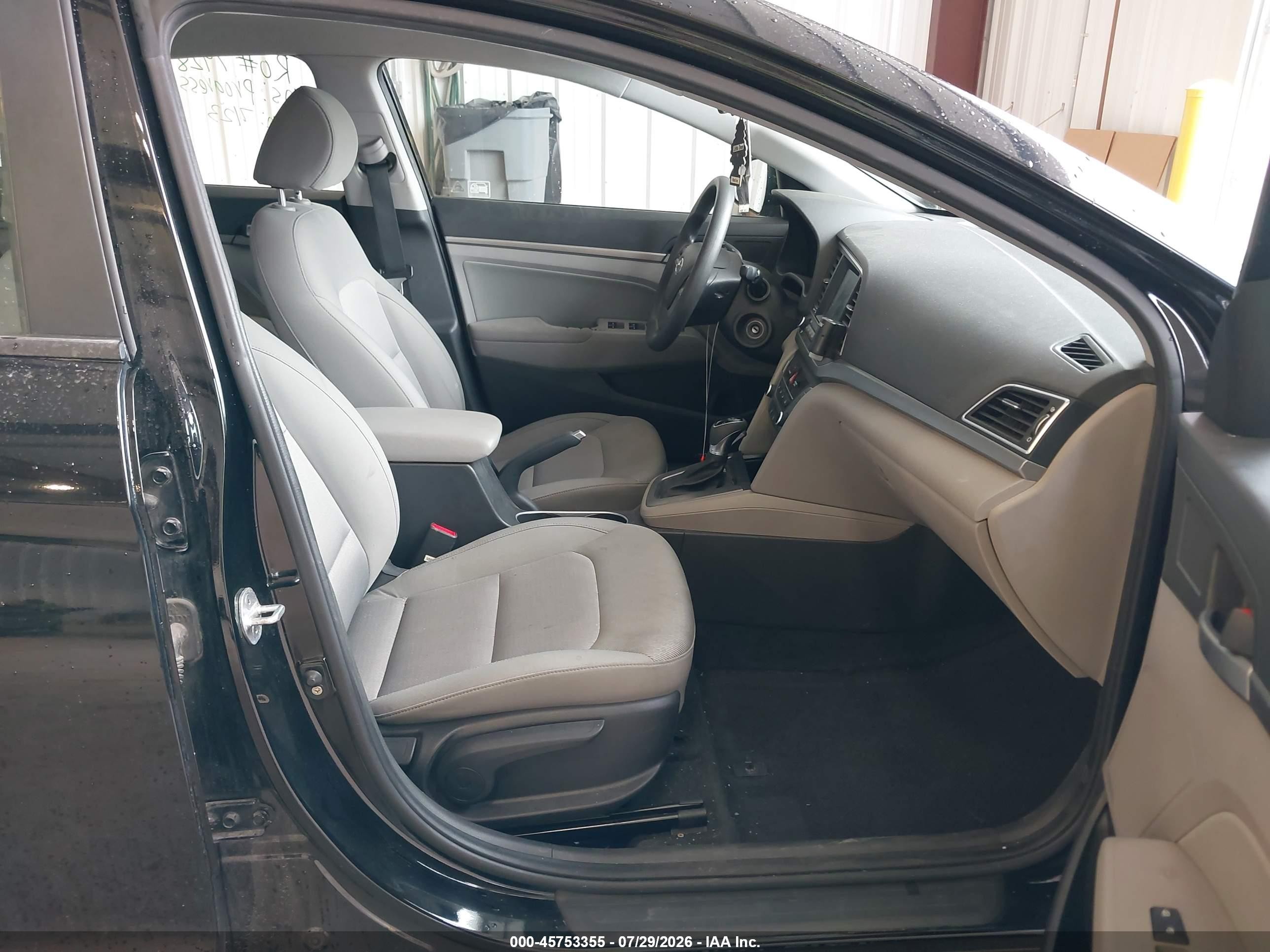2017 Hyundai Elantra Se Black vin: KMHD84LF0HU179805