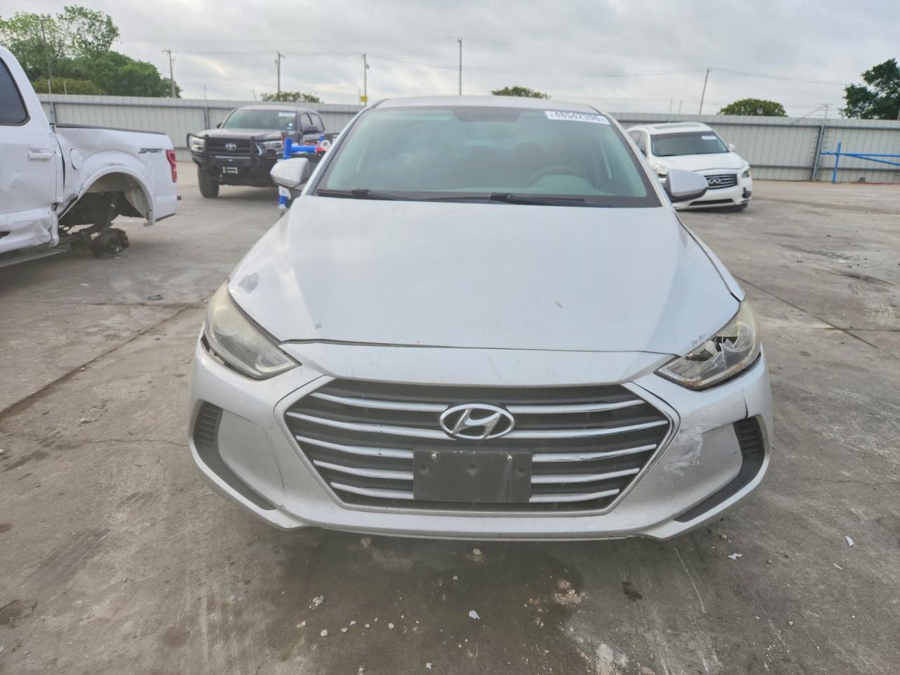 2018 Hyundai Elantra Sel Silver vin: KMHD84LF0JU514700
