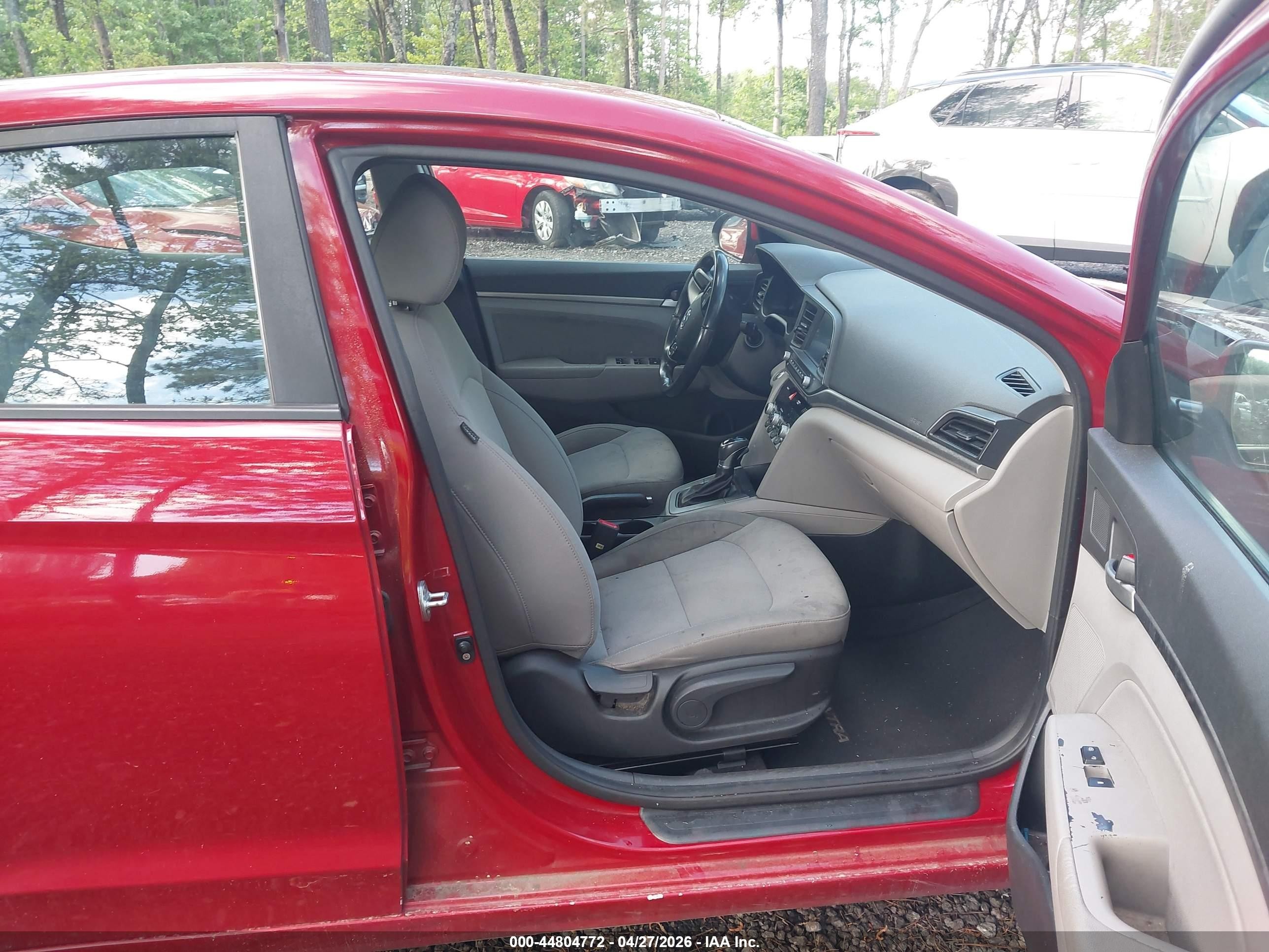 2020 Hyundai Elantra Value Edition Red vin: KMHD84LF0LU947906