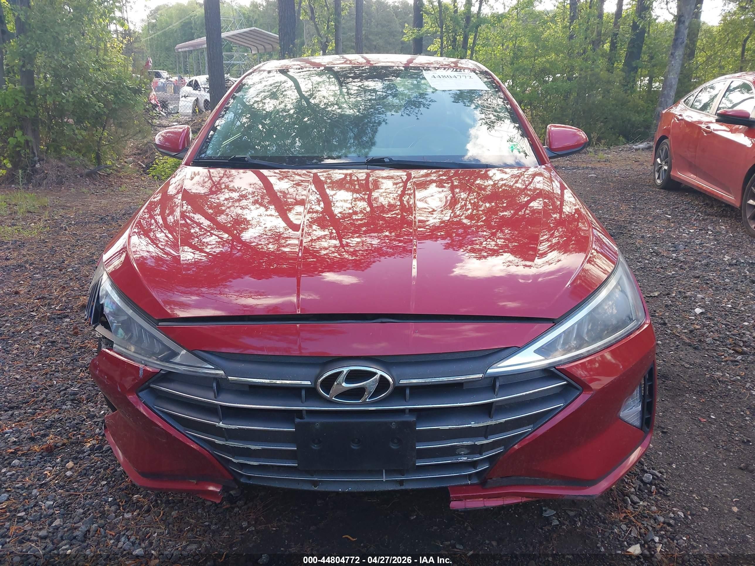 2020 Hyundai Elantra Value Edition Red vin: KMHD84LF0LU947906