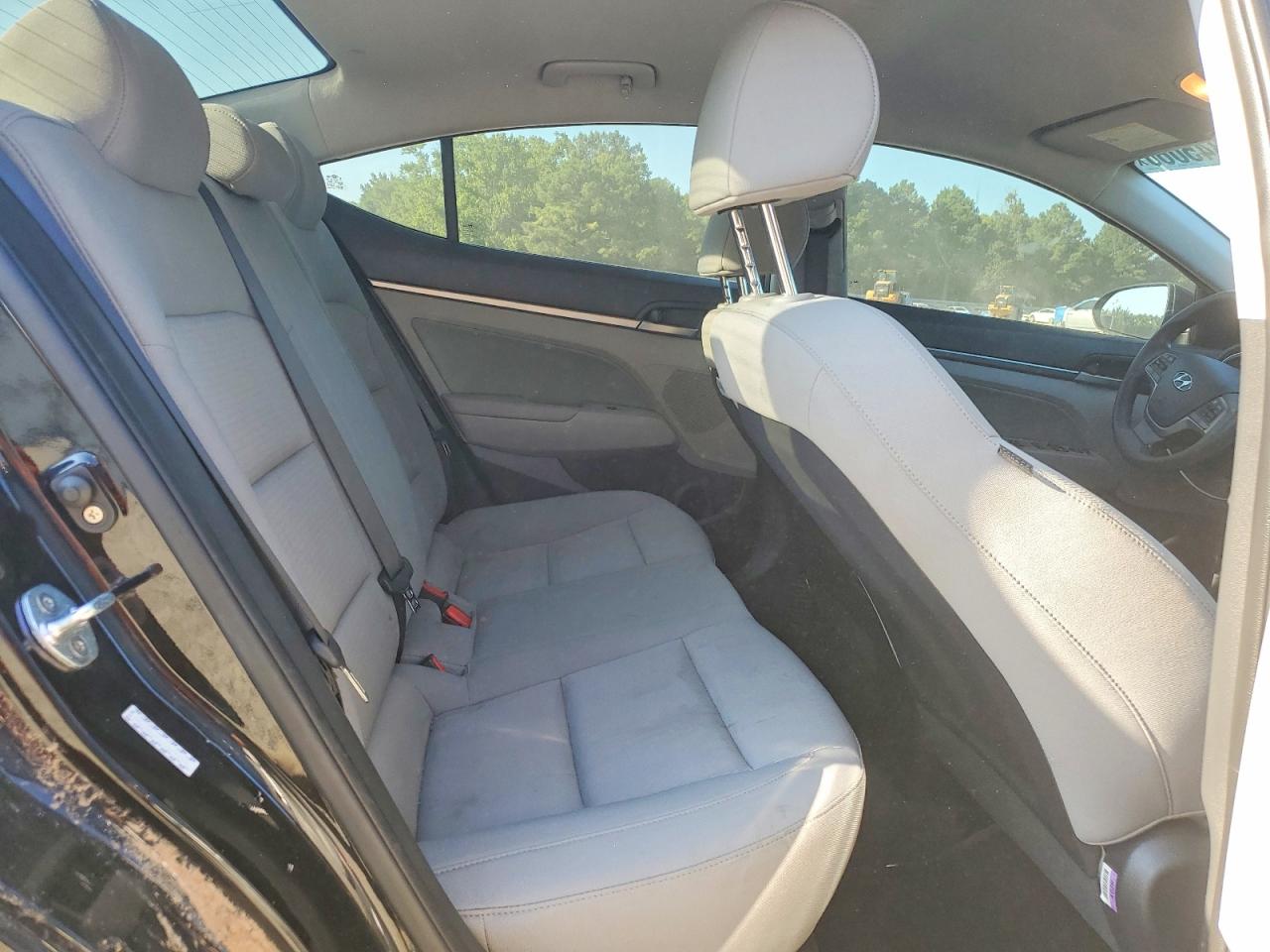 2018 Hyundai Elantra Sel Black vin: KMHD84LF1JU574209