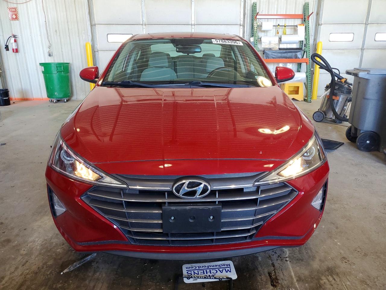 2019 Hyundai Elantra Value Edition Red vin: KMHD84LF1KU770460