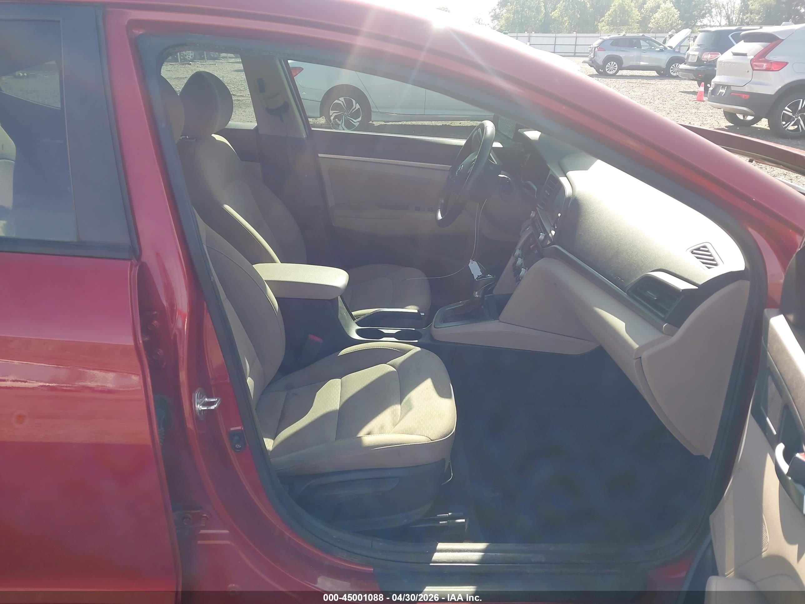 2020 Hyundai Elantra Value Edition Red vin: KMHD84LF1LU107620