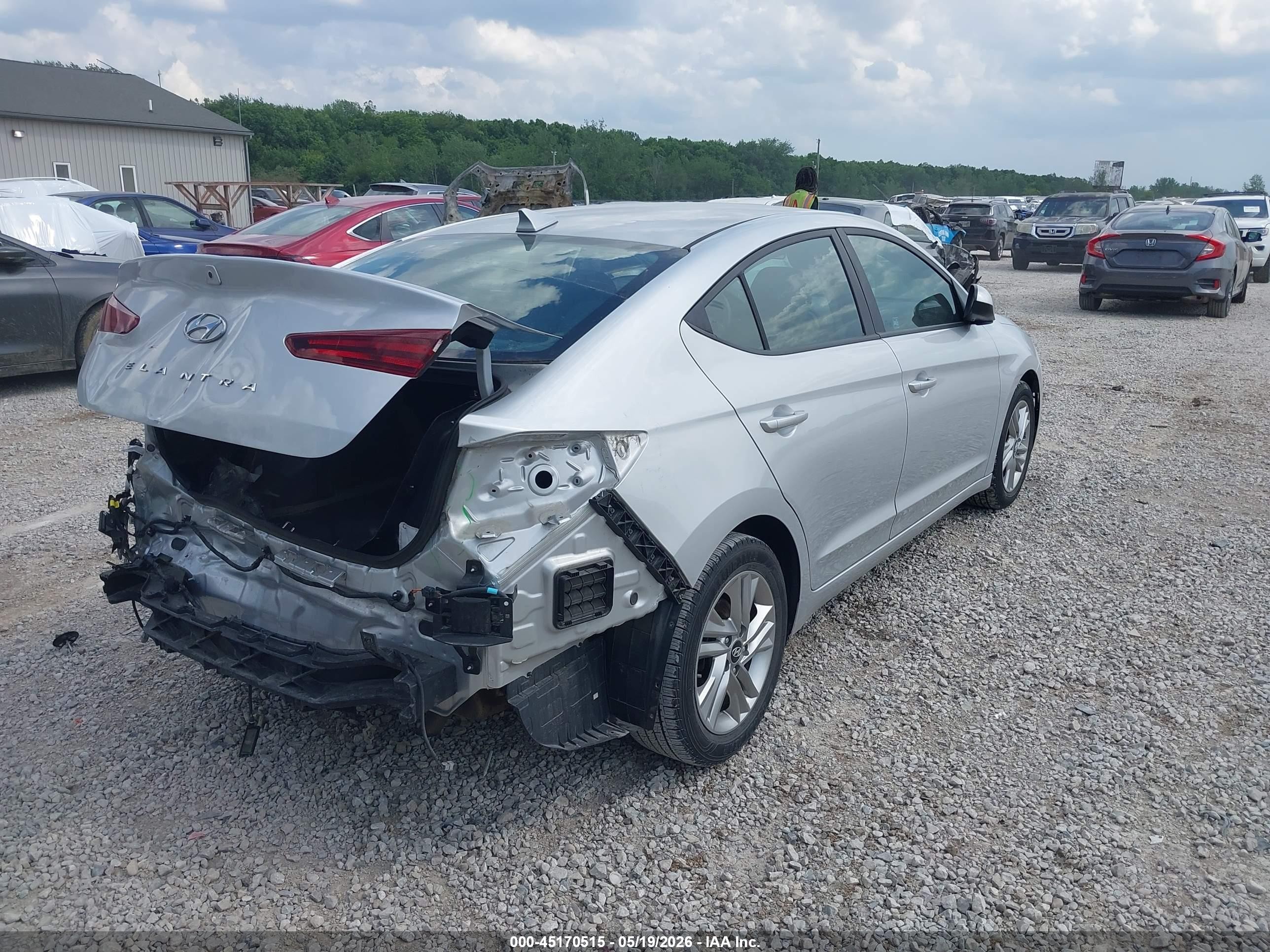 2019 Hyundai Elantra Sel Silver vin: KMHD84LF2KU775389
